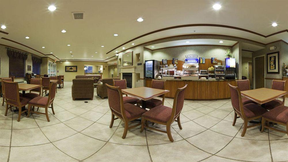 Holiday Inn Express Peoria North - Glendale By Ihg Exterior photo