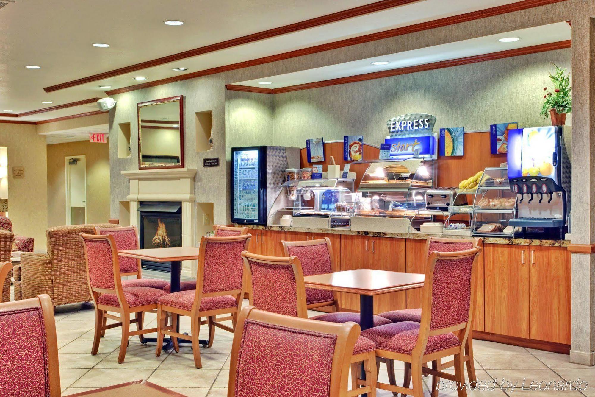 Holiday Inn Express Peoria North - Glendale By Ihg Exterior photo